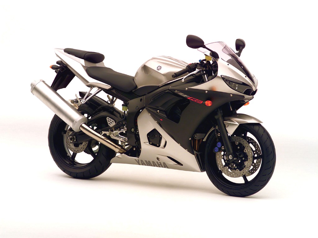 Yamaha YZF R6 - 1024x768.jpg